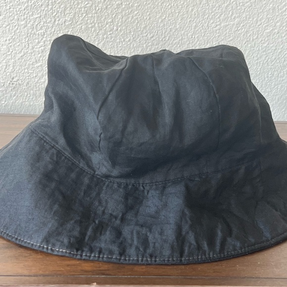 Reversible Bucket Hat (UNISEX) - Picture 1 of 6